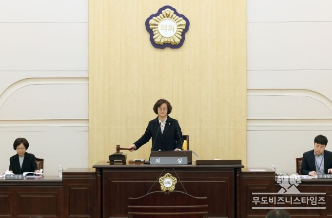 “제277회 임시회 개회 사진(박영순 의장)”